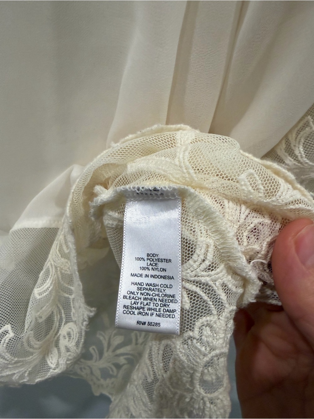Express Cream Sheer Embroidered Lace-Hem Blouse - Picture 4 of 10